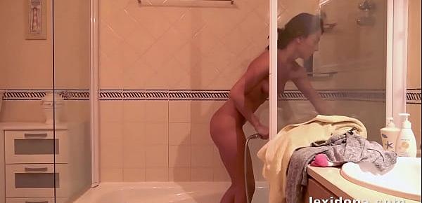  Shower Spycam Catches Me Shaving - Lexi Dona